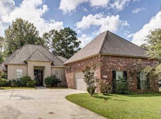 13826 Penbrooke Dr, Denham Springs, LA 70726