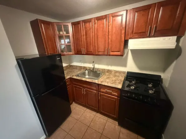 (undisclosed Address), New Britain, CT 06051