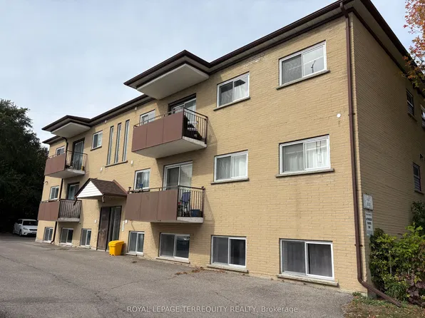 200 Park Rd N, Oshawa, ON