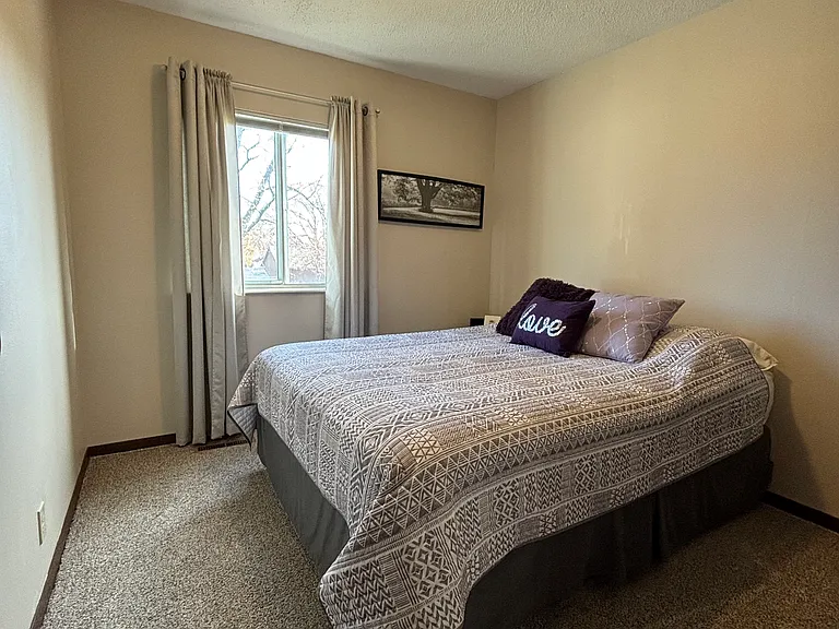 607 Jonadel Ln NW — Photo 7