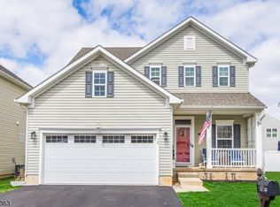 70 Trafalgar Ct, Sparta, NJ 07871