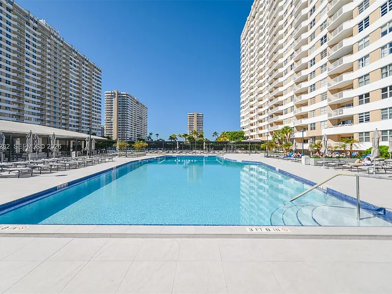 1950 S Ocean Dr #17N — Photo 26