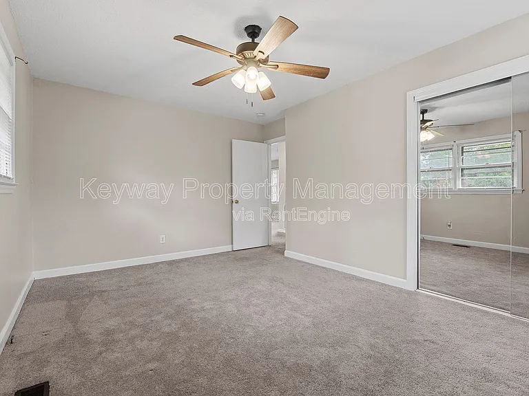 133 Belair Rd — Photo 12