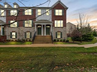44637 Ellery Ln, Novi, MI 48377
