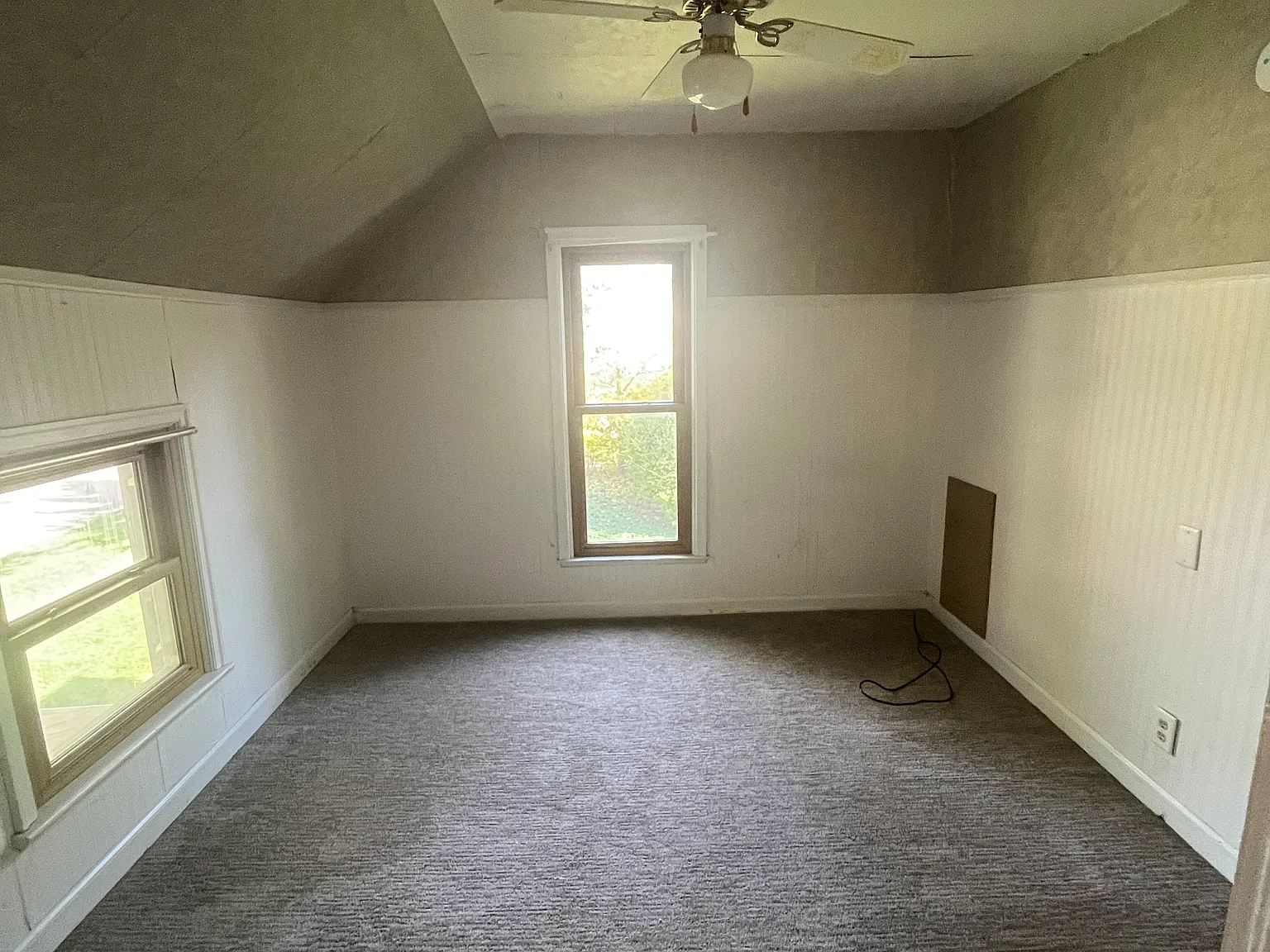 4 bed, 1.5 bath, 1716 sqft, $1,300 — Photo 3