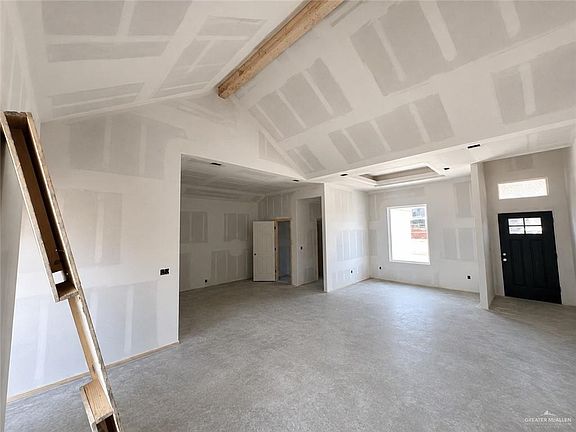 4th image of 432 Sandy Rd