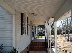 2nd image of 952 Enix Rd