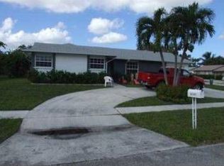 10385 Sleepy Brook Way, Boca Raton, FL 33428