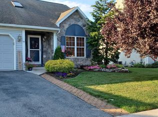 122 Michigan Dr, Sinking Spring, PA 19608