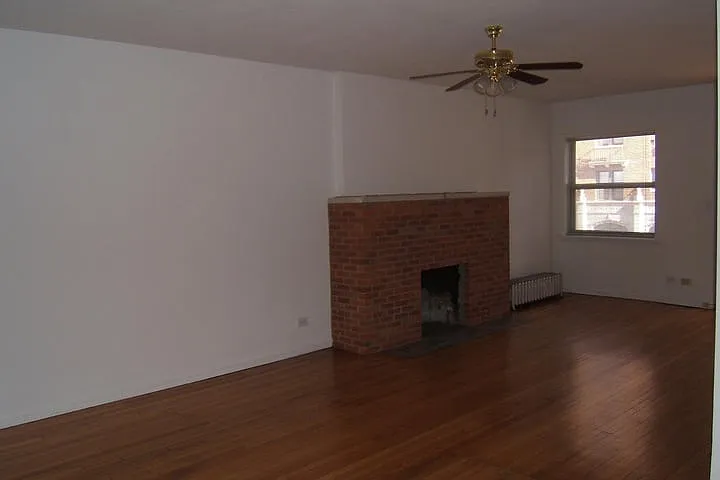 Harper Court — Photo 38