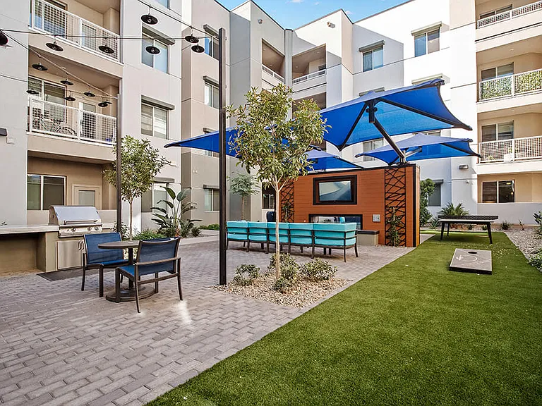 The District at Scottsdale Apartments — Photo 6
