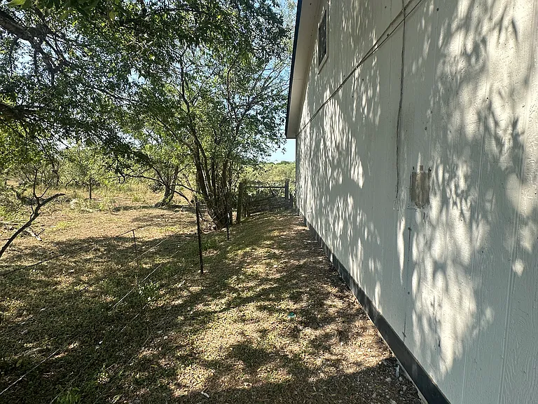 19221 San Marcos Hwy #B2 — Photo 12