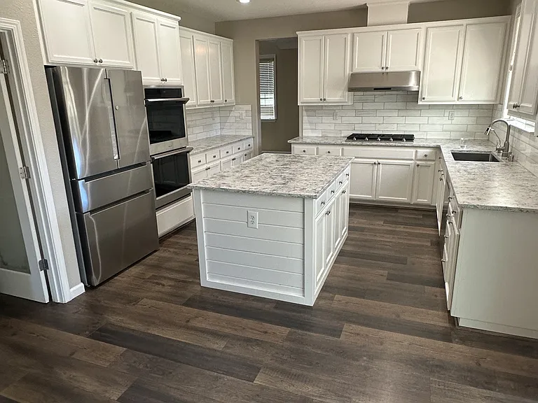 1493 Dawnview Ct — Photo 3