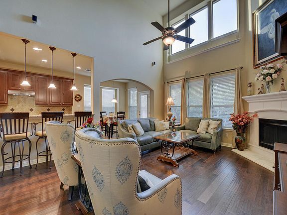 4th image of 4205 Oldenburg Ln