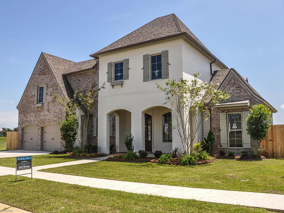 1st image of 302 McArthur Ct