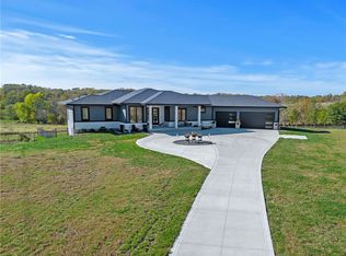 4956 45th Ave, Norwalk, IA 50211