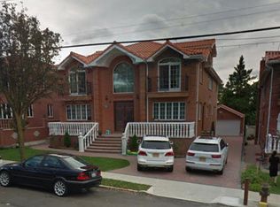 6026 Marathon Pkwy FL 1ST, Flushing, NY 11362