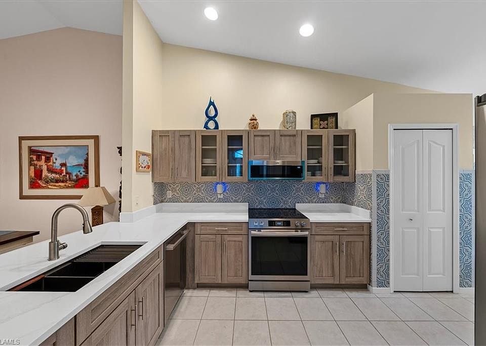 1st image of 5485 Whitten DR