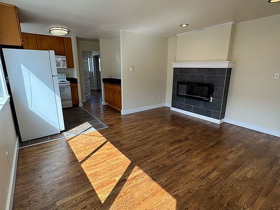 2nd image of 1300 E Denny Way APT 104