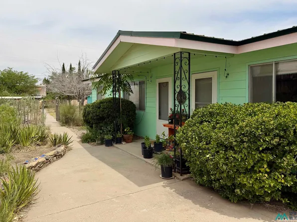 913 Locust St, Truth Or Consequences, NM 87901