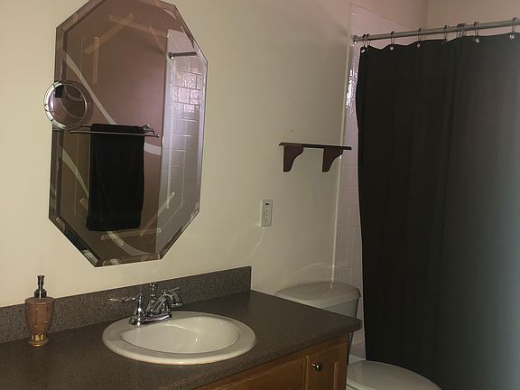 3rd image of 4230 Green Meadow Dr