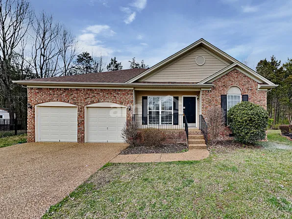 421 Jameswood Ct, Hermitage, TN 37076