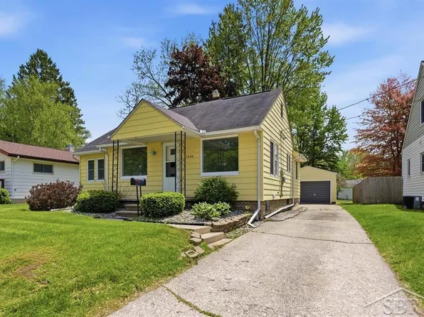 1402 Wyllys St, Midland, MI 48642