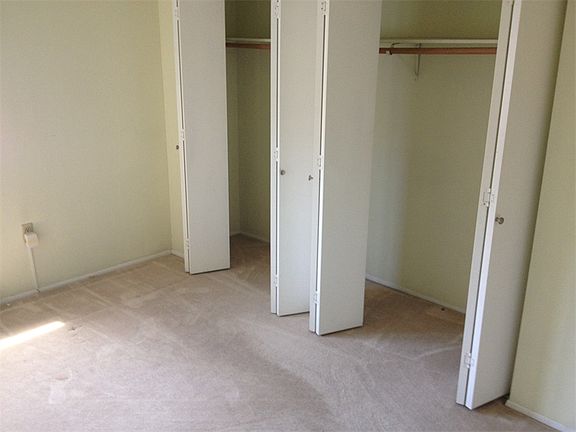 5th image of 21638 14th Ave S APT E2