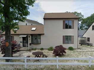 9 Barnes Dr, Brick, NJ 08723