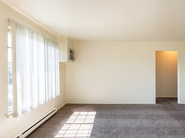 River Raisin Apartments — Photo 60