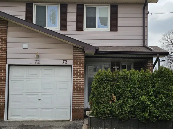 3525 Brandon Gate Dr #72, Mississauga, ON L4T 3M3
