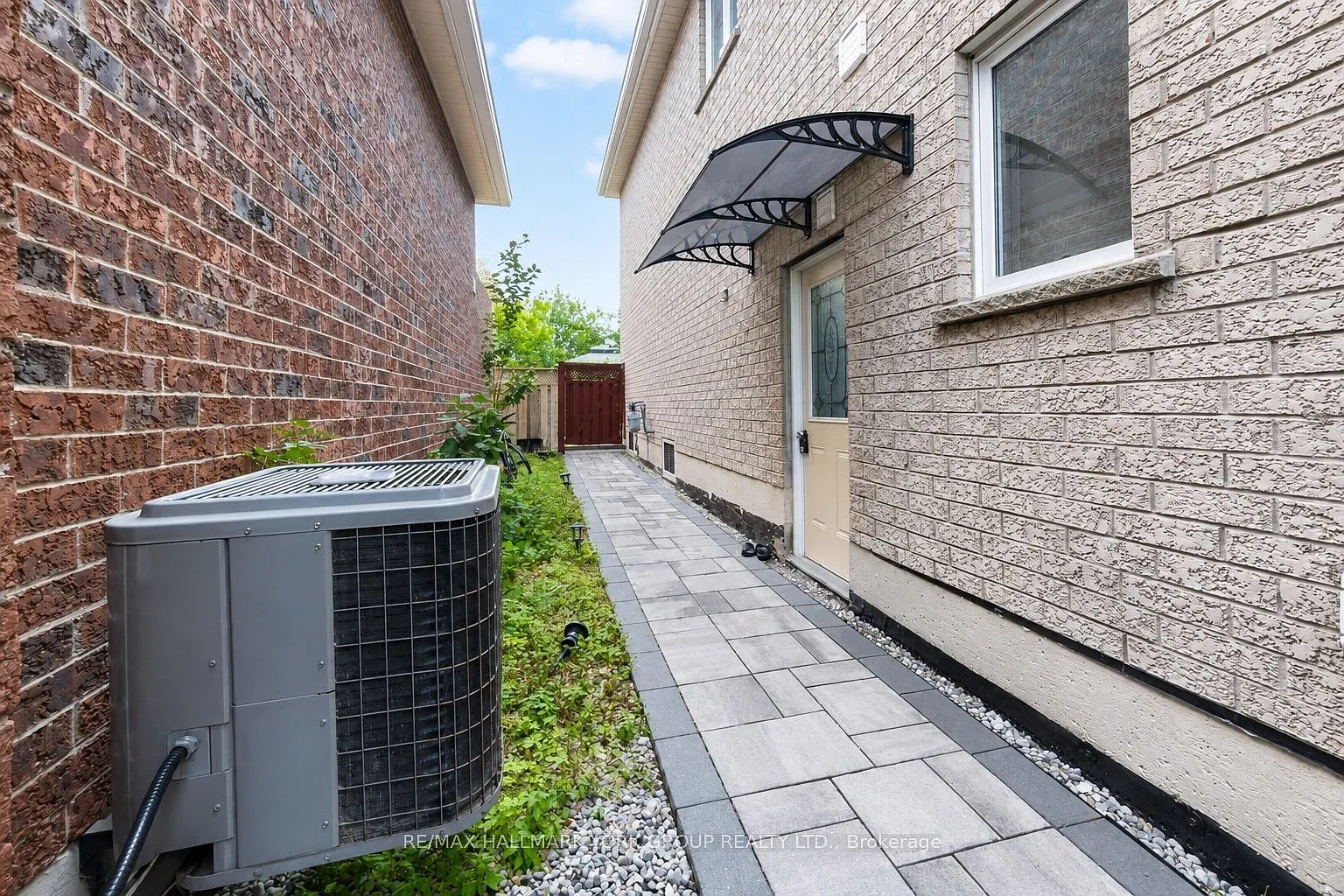 3 bed, $1,950 — Photo 2
