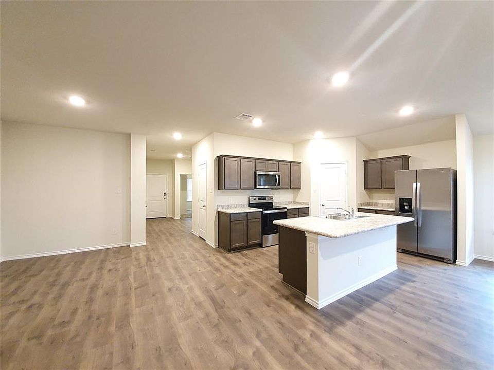 1st image of 3005 Bayberry Dr
