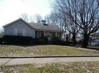 123 Fairfield Dr, Shelbyville, IN 46176