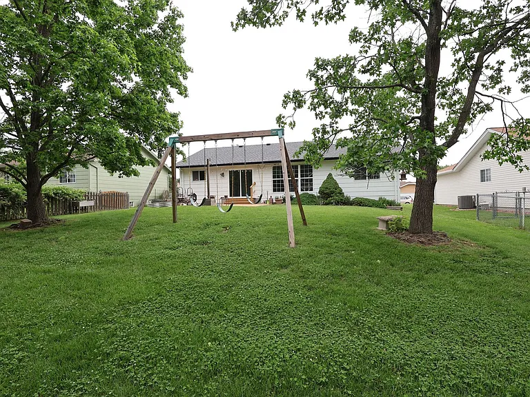 622 Rustic Valley Dr — Photo 36
