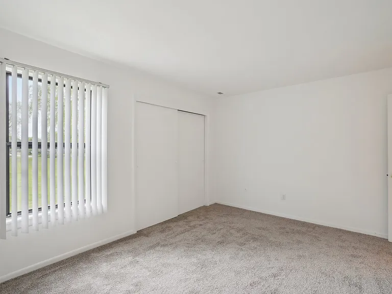 Kimberly Club Apartments — Photo 64