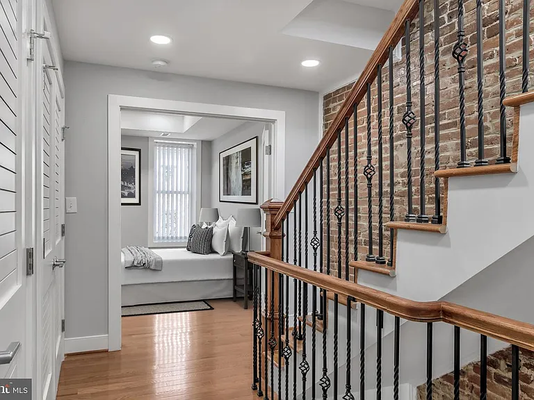 1310 Riggs St NW — Photo 5