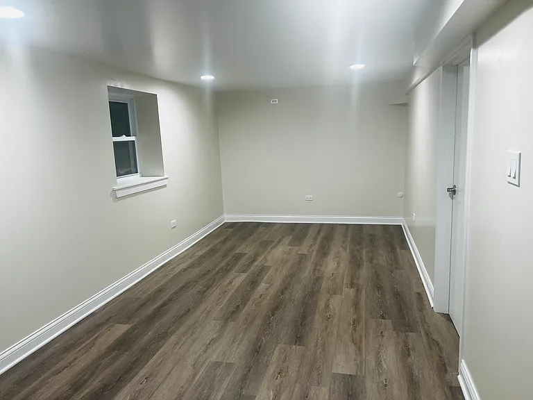 4443 W Montana St #BASEMENT — Photo 8