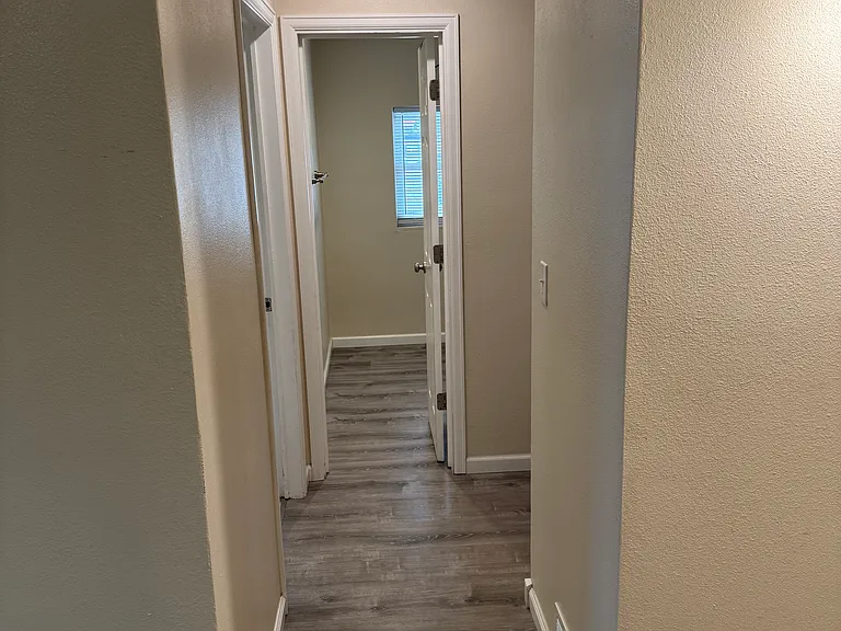 2900 Concord St #205 — Photo 5