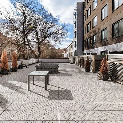 Rented by Nooklyn NYC LLC | media 69