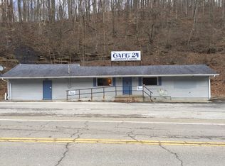 2566 Dresden Ave, East Liverpool, OH 43920
