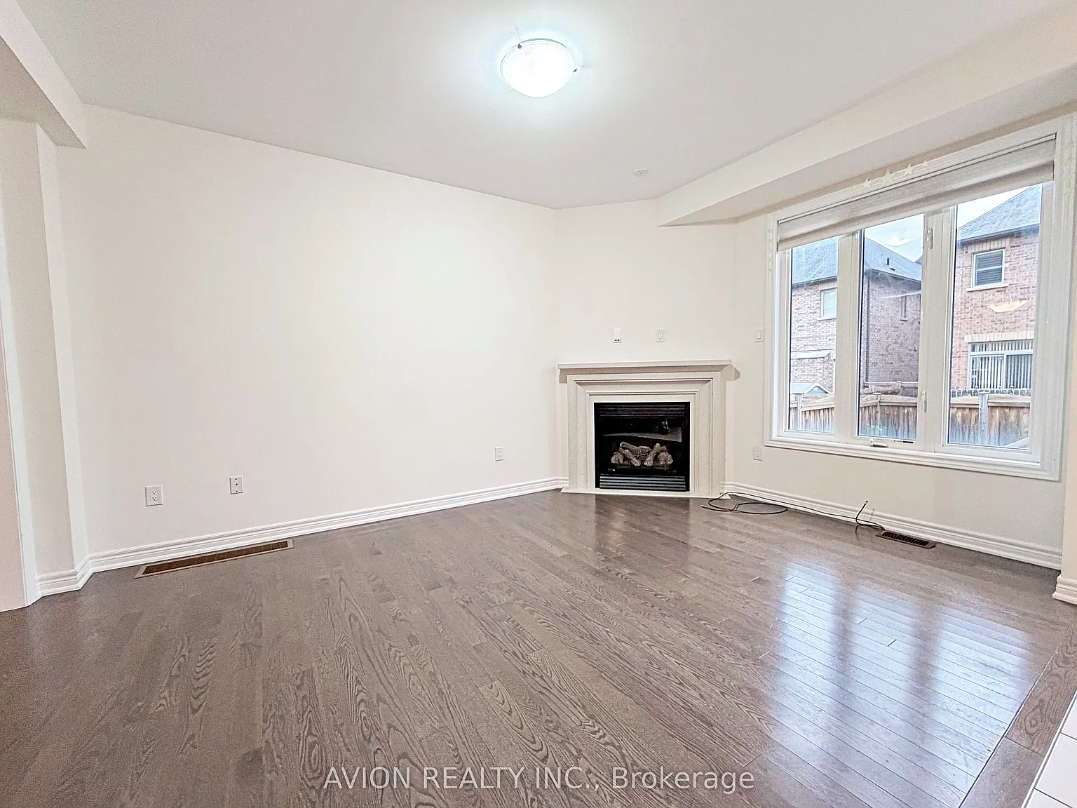 3 bed, $3,500 — Photo 2