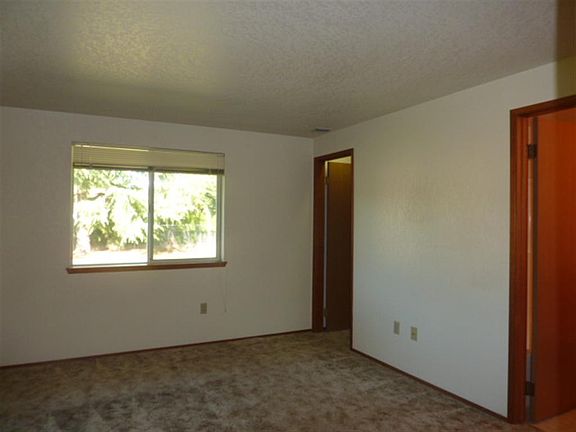 3rd image of 7309 190th Street Ct E