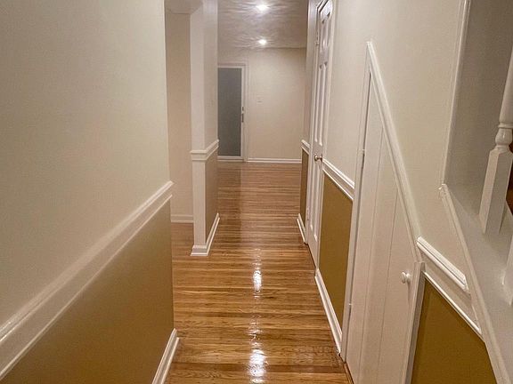 Everyday Entry / 1st Floor Hall