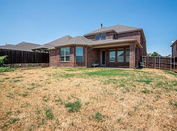 5th image of 2208 Wellington Ln
