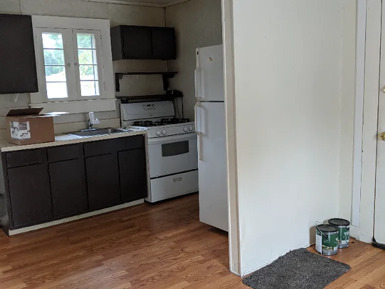 11 Downer St #1-4 — Photo 2