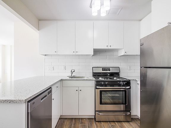 4th image of 25-25 23rd St #1C