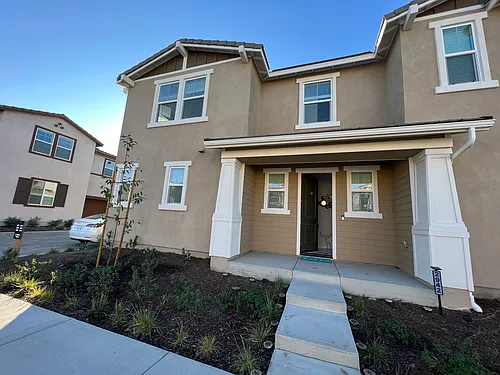 2942 S Halton Photo 1 2942 S Halton Photo 1
