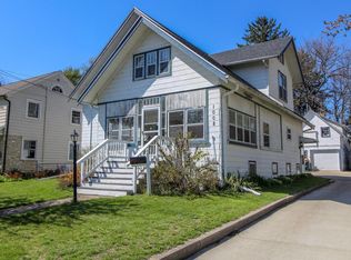 1008 Riverside Dr, Fort Atkinson, WI 53538