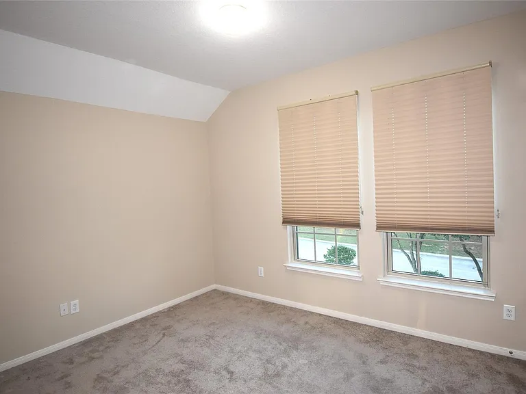 51 S Greenprint Cir — Photo 33